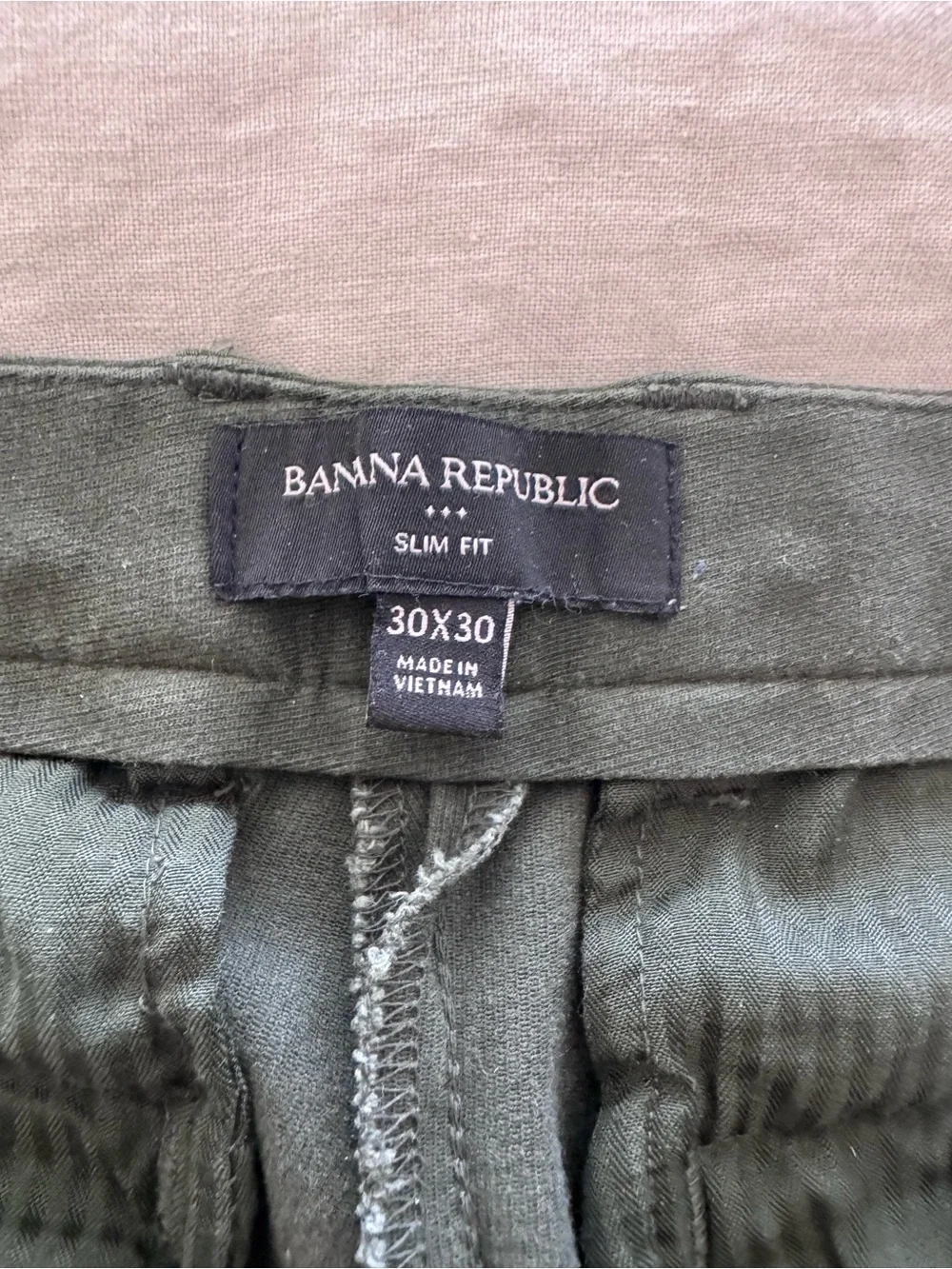 Banana Republic visible pockets